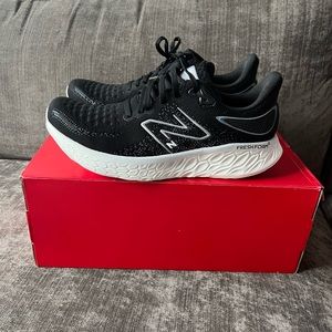 New Balance Fresh Foam 1080v12 Black/Thunder/Violet Haze Women’s Size 9